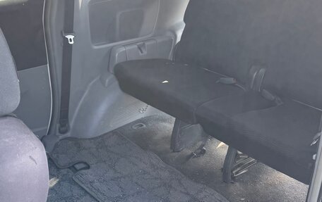 Toyota Voxy II, 2006 год, 450 000 рублей, 11 фотография