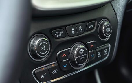 Jeep Cherokee, 2020 год, 2 090 000 рублей, 11 фотография