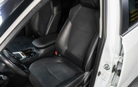 Toyota RAV4, 2021 год, 3 199 000 рублей, 8 фотография