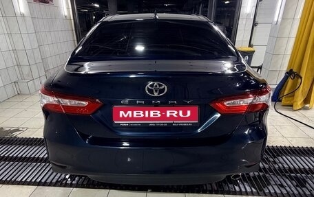 Toyota Camry, 2018 год, 2 875 000 рублей, 1 фотография