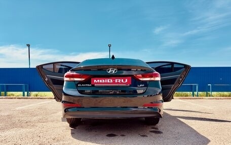 Hyundai Elantra VI рестайлинг, 2017 год, 1 600 000 рублей, 4 фотография