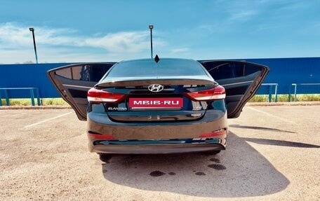 Hyundai Elantra VI рестайлинг, 2017 год, 1 600 000 рублей, 5 фотография