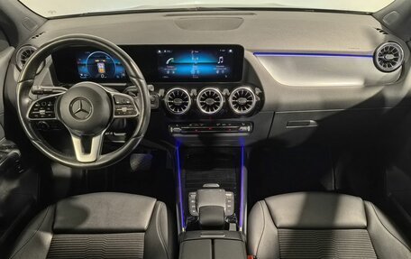 Mercedes-Benz GLA, 2020 год, 3 660 000 рублей, 11 фотография