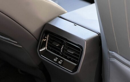 Toyota RAV4, 2026 год, 4 290 000 рублей, 28 фотография