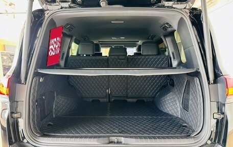 Toyota Land Cruiser, 2021 год, 11 199 900 рублей, 22 фотография