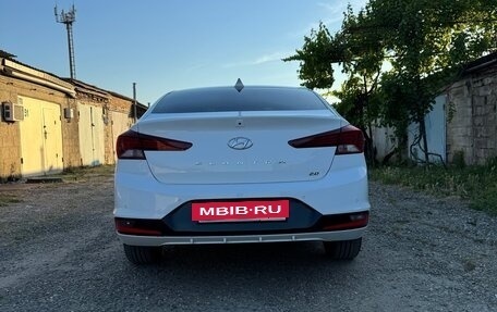 Hyundai Elantra VI рестайлинг, 2019 год, 1 650 000 рублей, 4 фотография