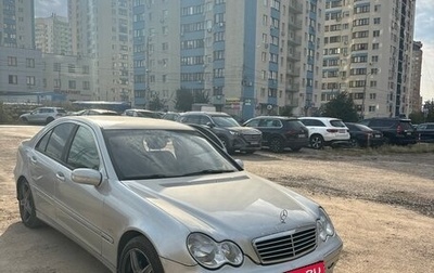 Mercedes-Benz C-Класс, 2003 год, 620 000 рублей, 1 фотография