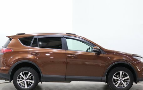 Toyota RAV4, 2017 год, 2 080 000 рублей, 4 фотография