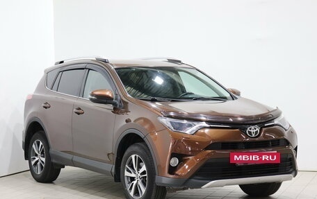 Toyota RAV4, 2017 год, 2 080 000 рублей, 3 фотография