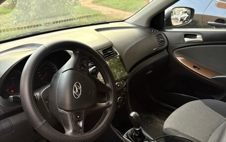Hyundai Solaris II рестайлинг, 2011 год, 610 000 рублей, 8 фотография