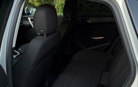 Opel Astra J, 2010 год, 575 000 рублей, 16 фотография