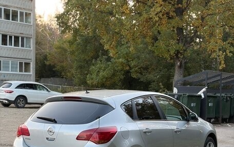 Opel Astra J, 2010 год, 575 000 рублей, 8 фотография