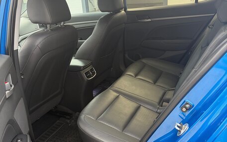 Hyundai Elantra VI рестайлинг, 2016 год, 1 400 000 рублей, 6 фотография