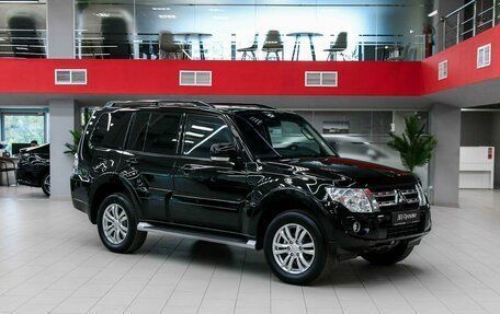 Mitsubishi Pajero IV, 2013 год, 1 790 000 рублей, 3 фотография