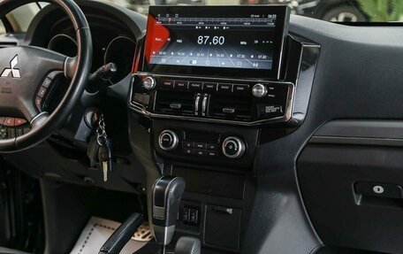 Mitsubishi Pajero IV, 2013 год, 1 790 000 рублей, 11 фотография
