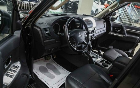 Mitsubishi Pajero IV, 2013 год, 1 790 000 рублей, 8 фотография
