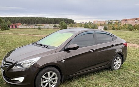 Hyundai Solaris II рестайлинг, 2016 год, 885 000 рублей, 1 фотография
