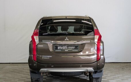 Mitsubishi Pajero Sport III рестайлинг, 2017 год, 3 100 000 рублей, 4 фотография