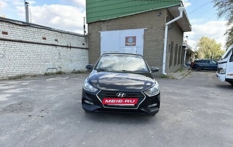 Hyundai Solaris II рестайлинг, 2017 год, 1 050 000 рублей, 3 фотография