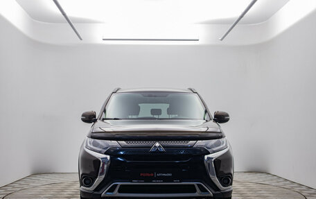 Mitsubishi Outlander III рестайлинг 3, 2022 год, 2 274 000 рублей, 2 фотография