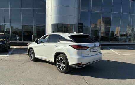 Lexus RX IV рестайлинг, 2020 год, 4 390 000 рублей, 7 фотография