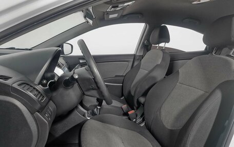 Hyundai Solaris II рестайлинг, 2011 год, 605 000 рублей, 13 фотография
