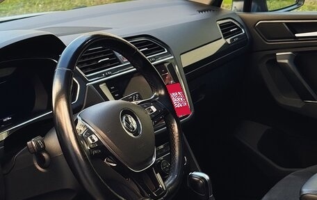 Volkswagen Tiguan II, 2017 год, 2 500 000 рублей, 9 фотография