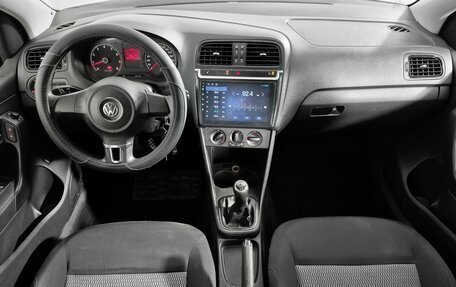 Volkswagen Polo VI (EU Market), 2011 год, 508 000 рублей, 10 фотография