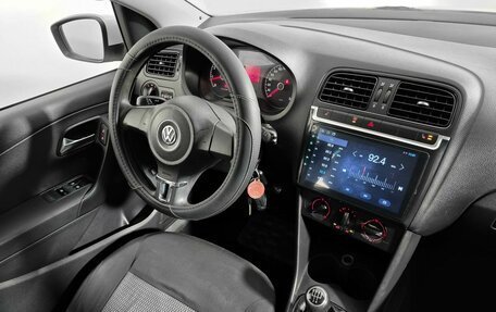 Volkswagen Polo VI (EU Market), 2011 год, 508 000 рублей, 9 фотография