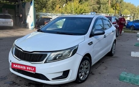 KIA Rio III рестайлинг, 2014 год, 350 000 рублей, 2 фотография