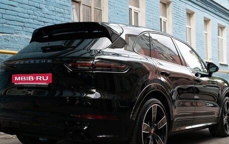 Porsche Cayenne III, 2021 год, 8 900 000 рублей, 3 фотография