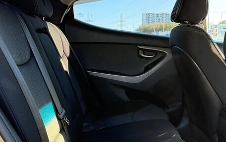 Hyundai Elantra V, 2011 год, 720 000 рублей, 13 фотография