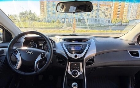 Hyundai Elantra V, 2011 год, 720 000 рублей, 26 фотография