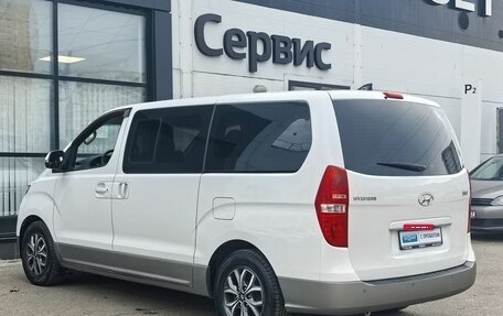 Hyundai H-1 II рестайлинг, 2018 год, 2 600 000 рублей, 7 фотография