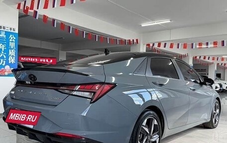 Hyundai Elantra, 2022 год, 1 800 000 рублей, 6 фотография