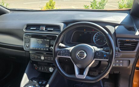 Nissan Leaf II, 2017 год, 1 590 000 рублей, 14 фотография