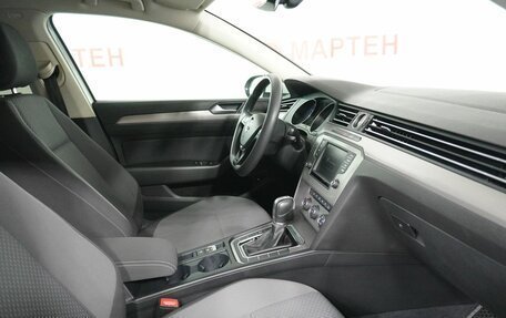 Volkswagen Passat B8 рестайлинг, 2016 год, 1 378 000 рублей, 12 фотография