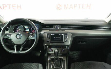 Volkswagen Passat B8 рестайлинг, 2016 год, 1 378 000 рублей, 19 фотография