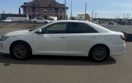 Toyota Camry, 2017 год, 1 770 000 рублей, 2 фотография