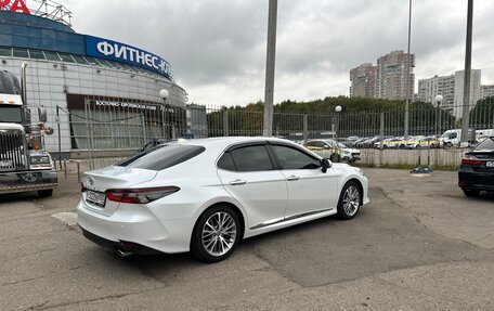 Toyota Camry, 2022 год, 3 300 000 рублей, 5 фотография