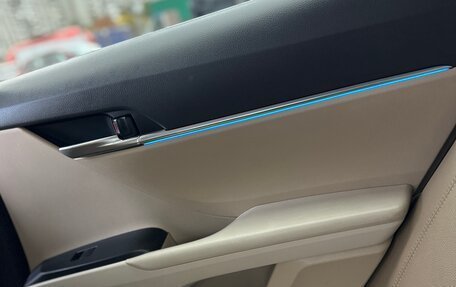 Toyota Camry, 2022 год, 3 300 000 рублей, 10 фотография