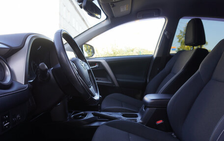 Toyota RAV4, 2018 год, 2 694 000 рублей, 10 фотография