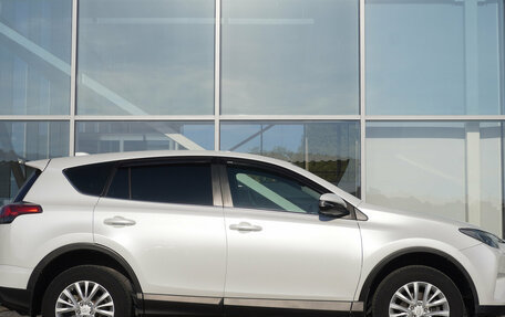 Toyota RAV4, 2018 год, 2 694 000 рублей, 4 фотография