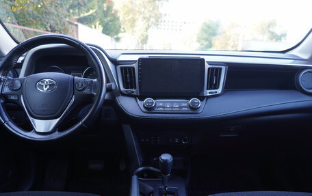Toyota RAV4, 2018 год, 2 694 000 рублей, 12 фотография