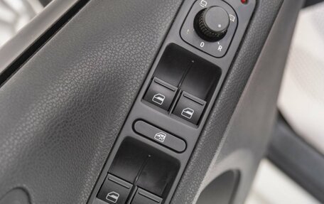 Volkswagen Tiguan II, 2018 год, 2 209 000 рублей, 7 фотография