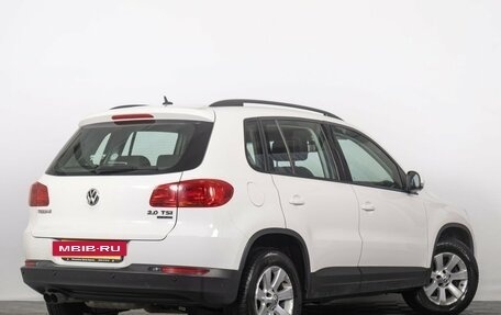 Volkswagen Tiguan II, 2018 год, 2 209 000 рублей, 6 фотография