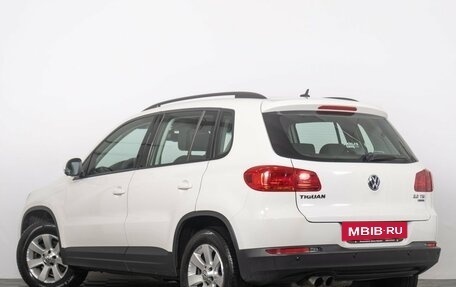 Volkswagen Tiguan II, 2018 год, 2 209 000 рублей, 5 фотография