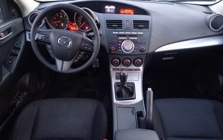 Mazda 3, 2011 год, 630 000 рублей, 3 фотография