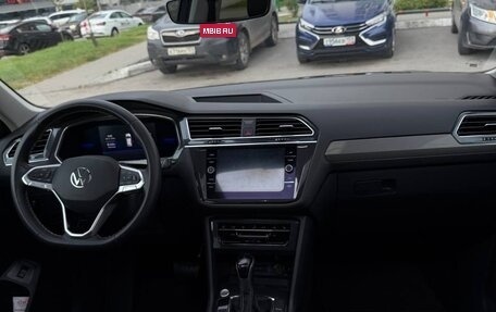 Volkswagen Tiguan II, 2021 год, 3 000 000 рублей, 5 фотография