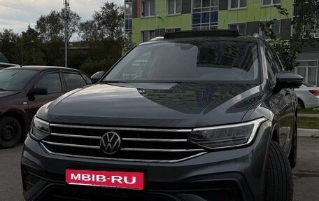 Volkswagen Tiguan II, 2021 год, 3 000 000 рублей, 7 фотография